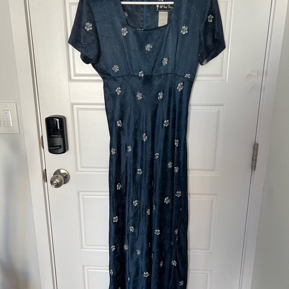 A35-Vintage All That Jazz Maxi Dress M Navy Floral Rayon Acetate Zip Back